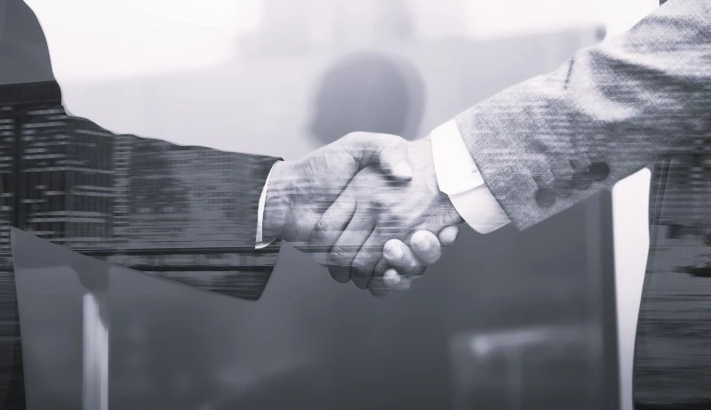 business-partners-handshake-international-corporate (2)